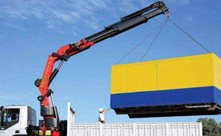 Loading and unloading machinery